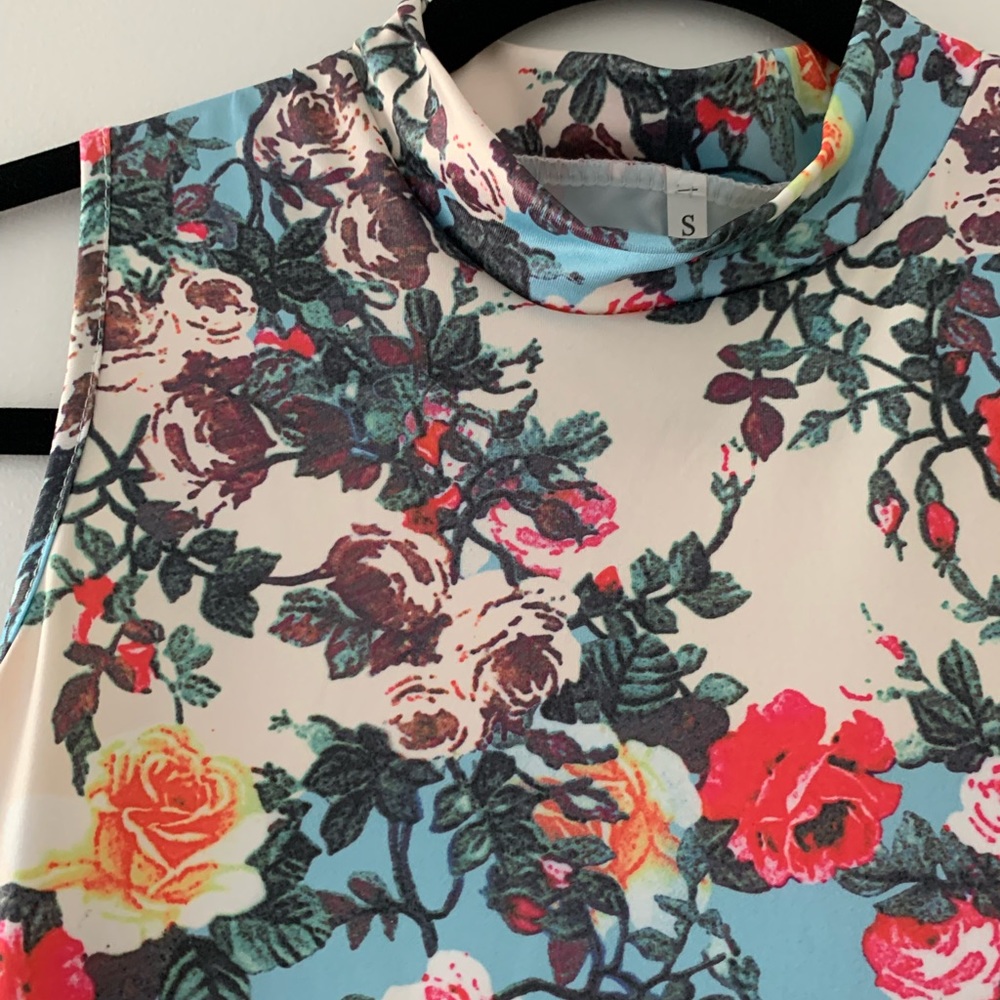 Flower Sleeveless Dress - image 2